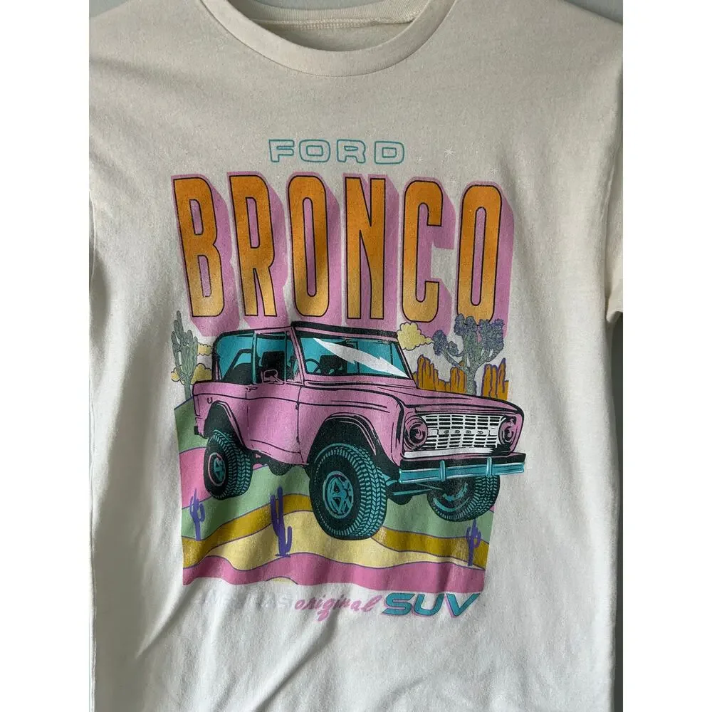 NWT Ford Bronco Graphic Cream Short Sleeve Tee Small
